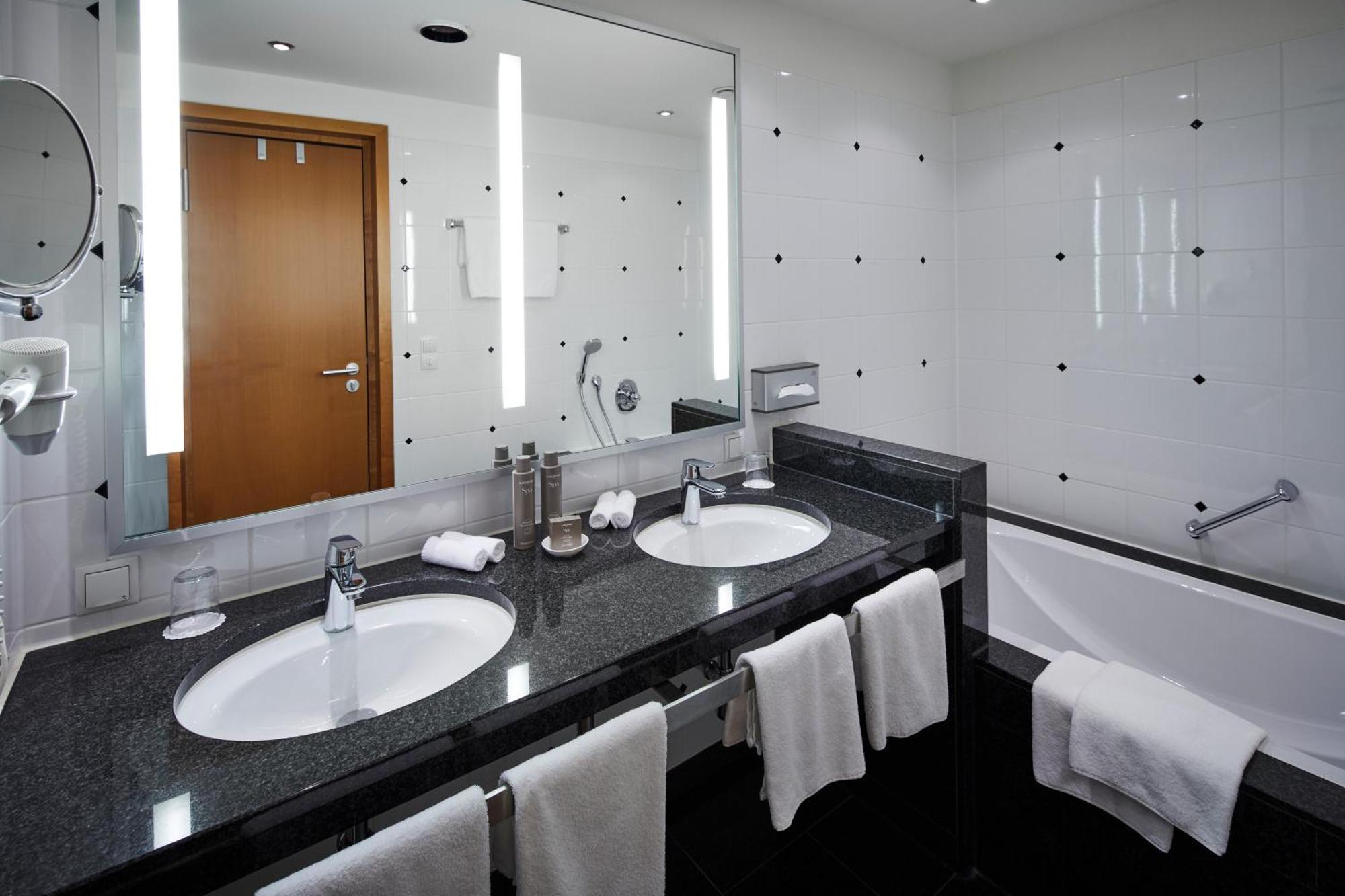 Parkhotel פורצהיים מראה חיצוני תמונה
